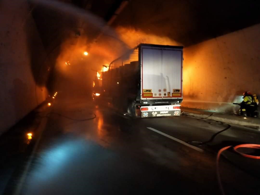 ROSS Incendio di veicolo pesante – A32 Torino-Bardonecchia